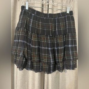 Abercrombie & Fitch Plaid Tiered Mini Skirt Waist: 14.5”  Length: 15.5” Size L